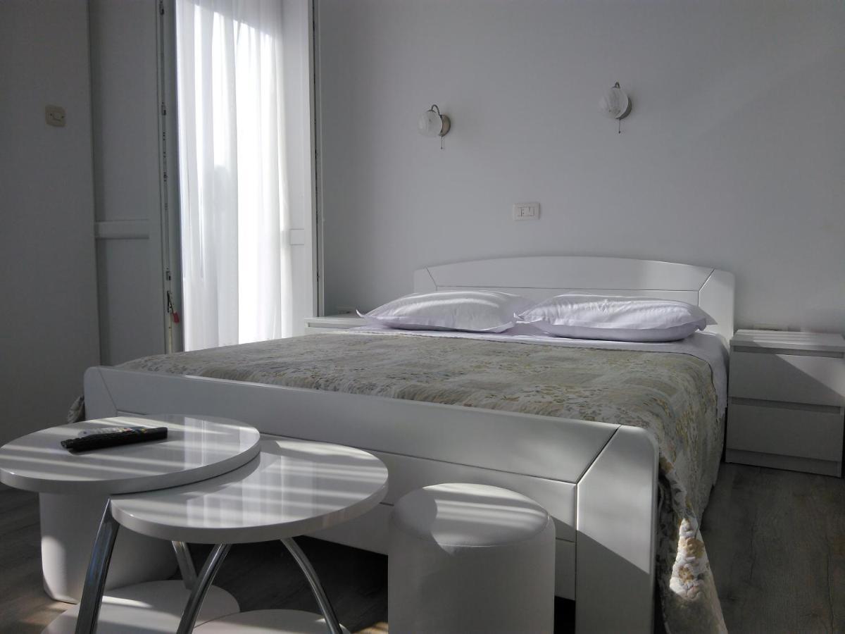 Hotel Lemon House Vis Exteriér fotografie