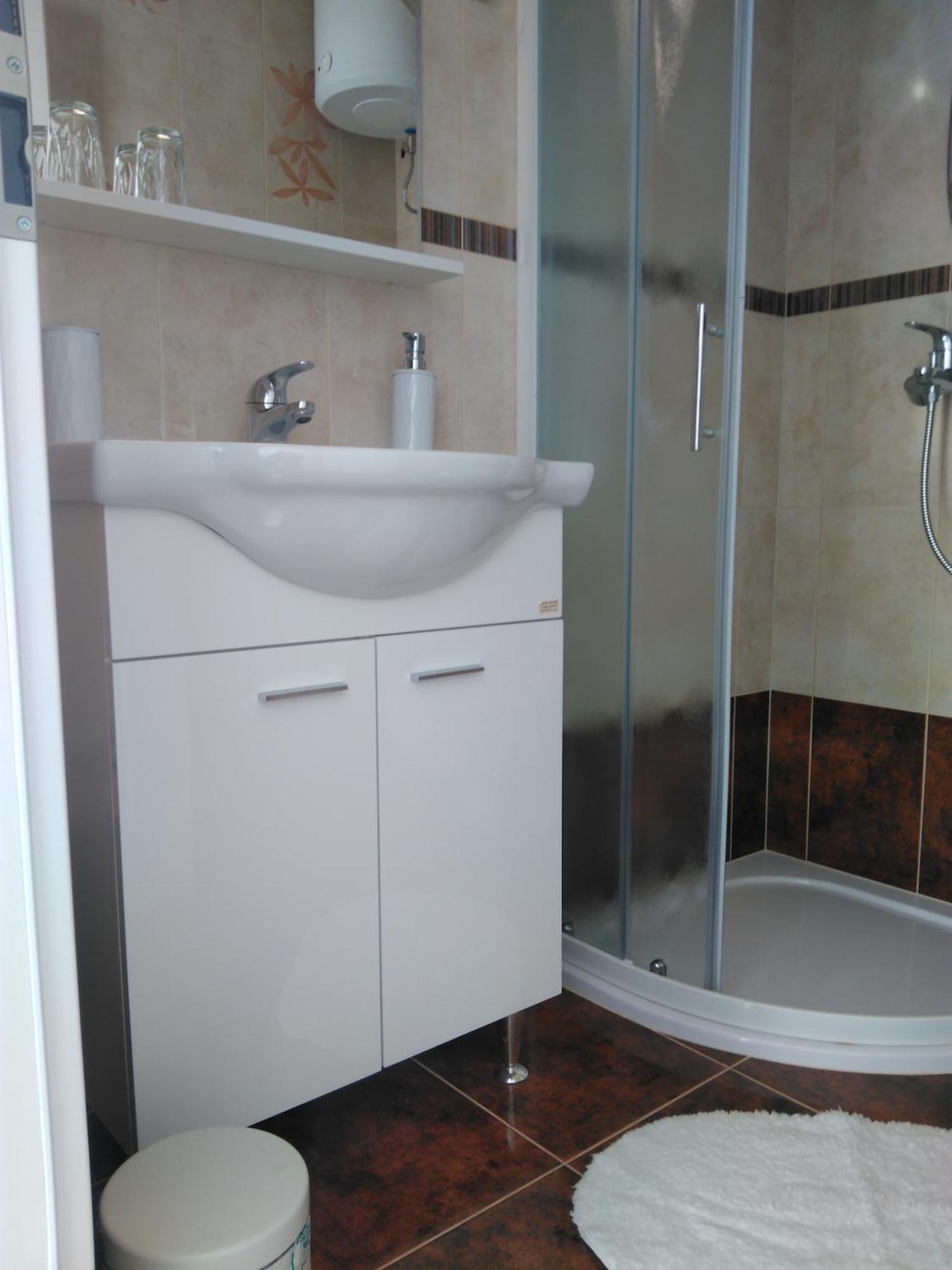 Hotel Lemon House Vis Pokoj fotografie